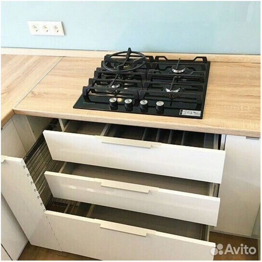 Кухня угловая новая