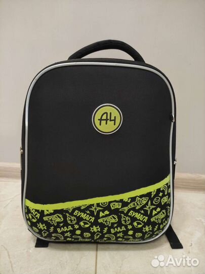 Школьный рюкзак