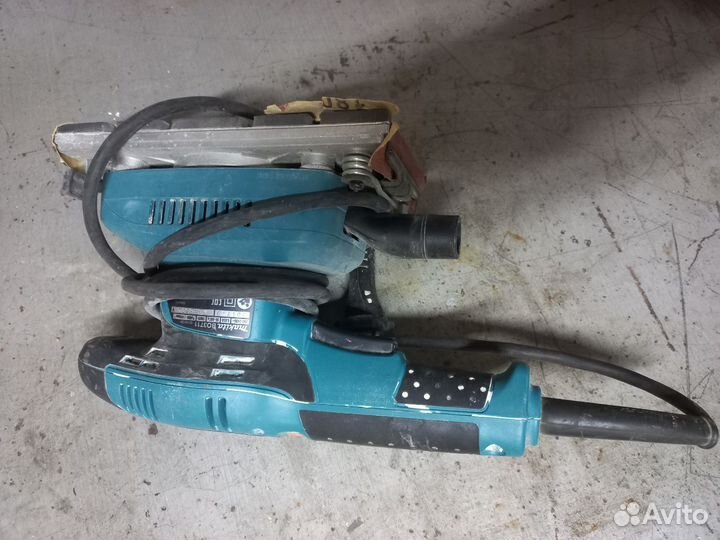 Вибрационная шлифмашина Makita BO3711