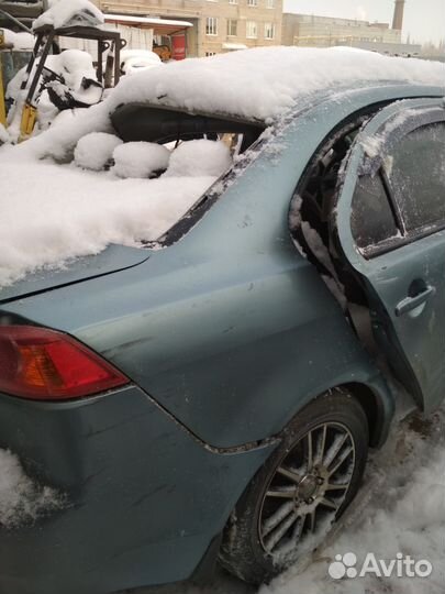 Крыло задняя правая Mitsubishi Lancer 10