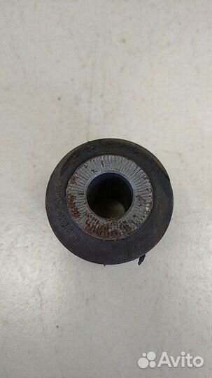 Сайлентблок переднего амортизатора нижний