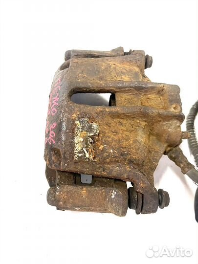 Суппорт передний Peugeot 206 1.4