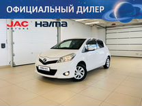 Toyota Vitz 1.0 CVT, 2013, 138 000 км, с пробегом, цена 899 000 руб.