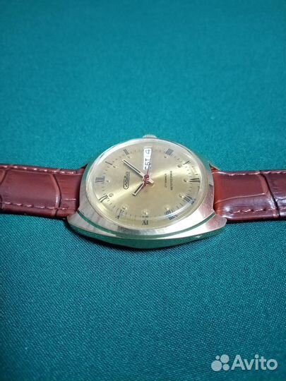 Часы слава СССР С АВТОПОДЗАВОДОМ позолоченные