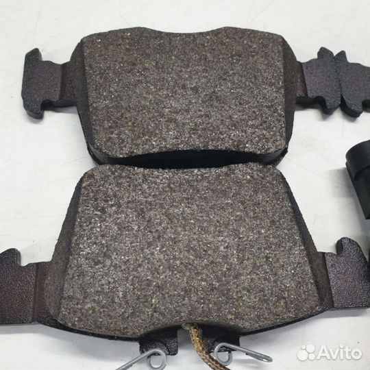 Тормозные колодки комплект Alfa Romeo Giulia 2015г