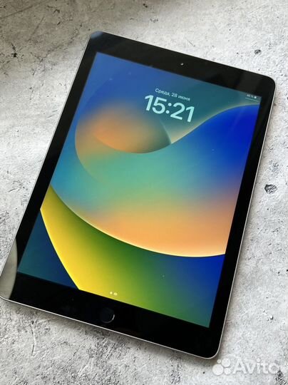 iPad 5 32gb Wi-fi space gray