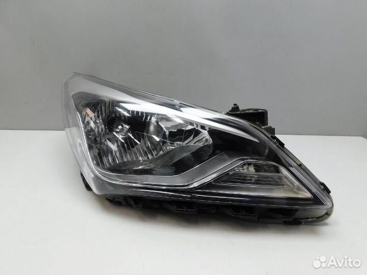 Фара правая Hyundai Solaris