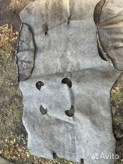 Продам ковры Mitsubishi Delica