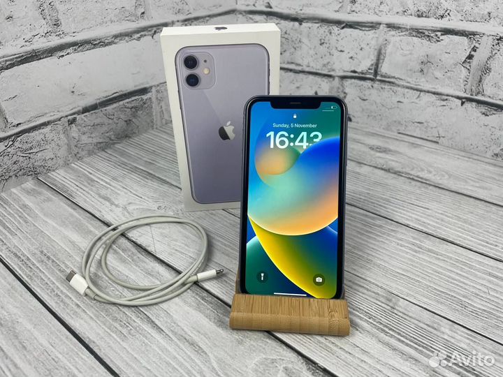 iPhone 11, 64 ГБ