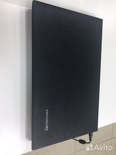 Ноутбук Lenovo 17” ssd 512 озу 10