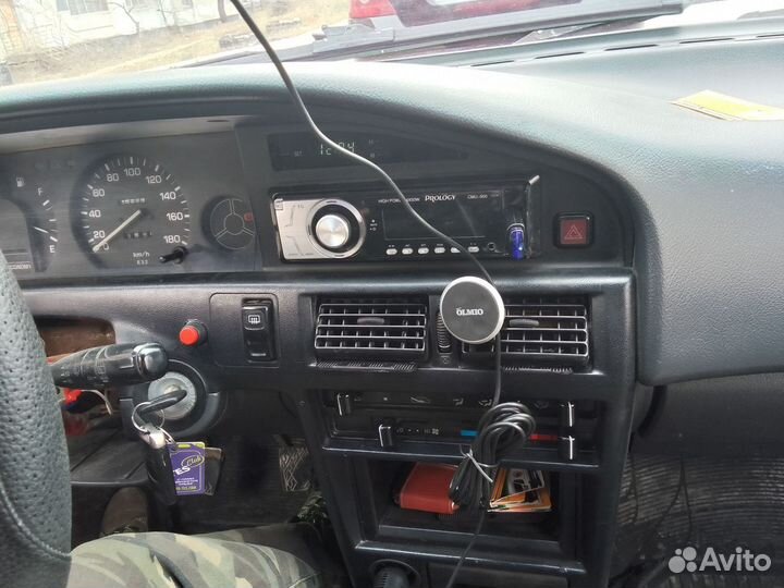 Запчасти на toyota corolla