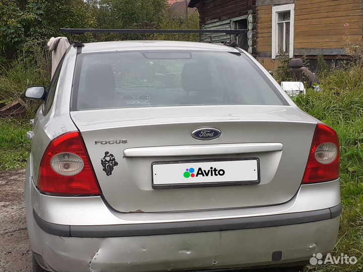 Ford Focus 1.6 МТ, 2006, битый, 270 000 км