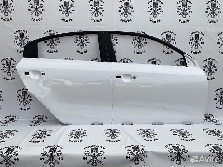 Белые двери правые Kia Rio 4 Оригинал 2017-2022