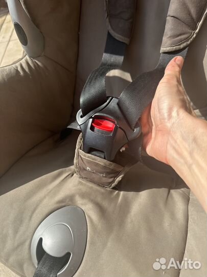 Продам автокресло Maxi-cosi 6 мес -4 года