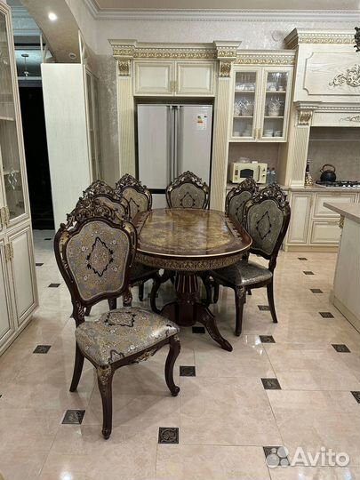 Комплект стол и стулья. Оплата при получении