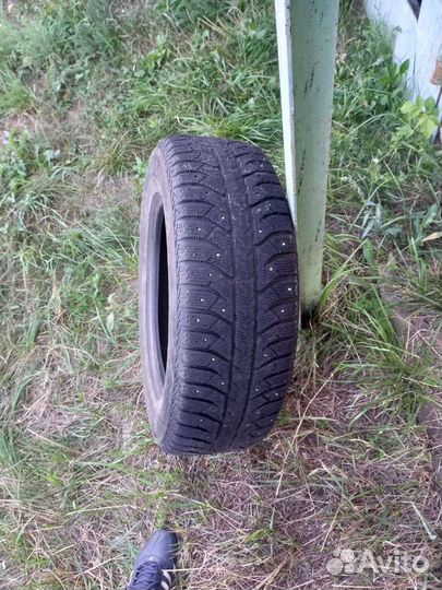 Bridgestone Ice Cruiser 7000 235/65 R17 108T