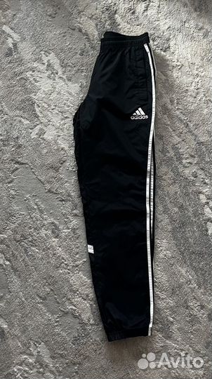 Спортивные штаны adidas