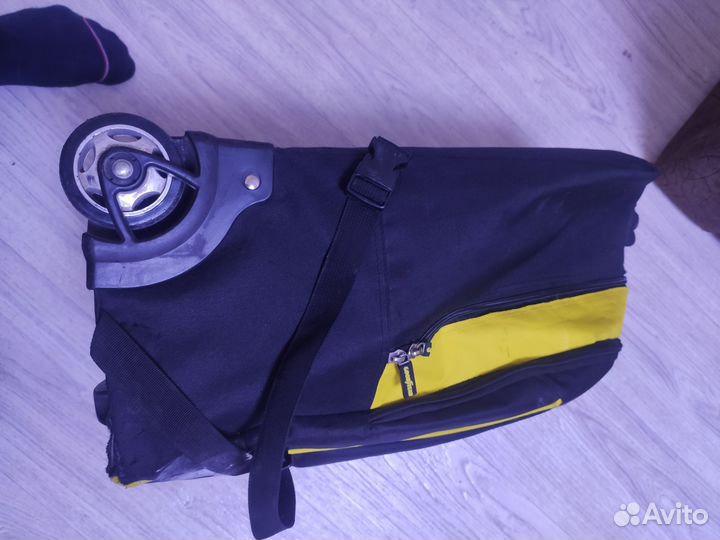 Хоккейный баул на колесах детский