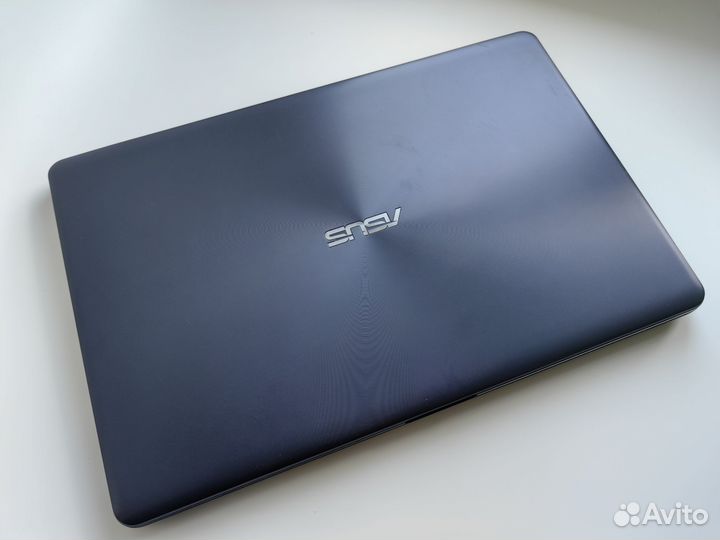 Ноутбук Asus X542UA-DM572