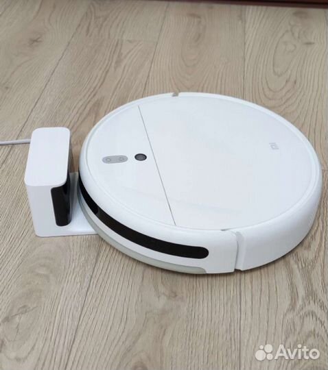 Робот-пылесос Xiaomi Mi Robot Vacuum Mop белый