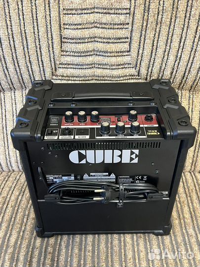 Гитарный комбоусилитель Roland Cube-15 XL