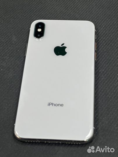 iPhone X, 64 ГБ