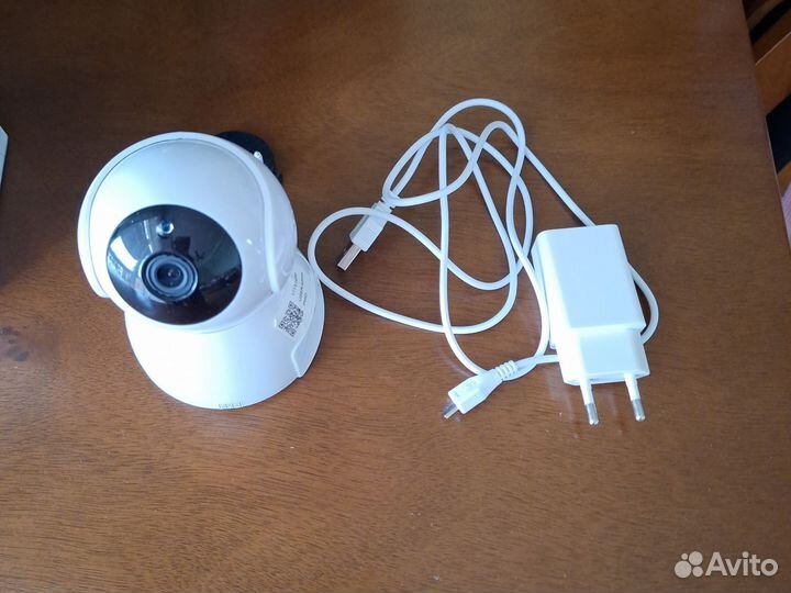 Камера видеонаблюдения купольная