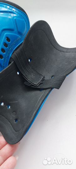 Щиток футбольный для детей