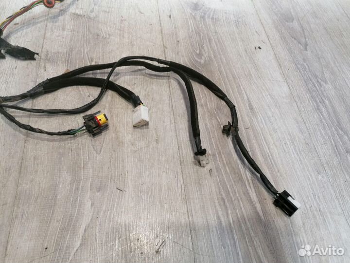 Проводка двери коса Kia RIO 3 Прав