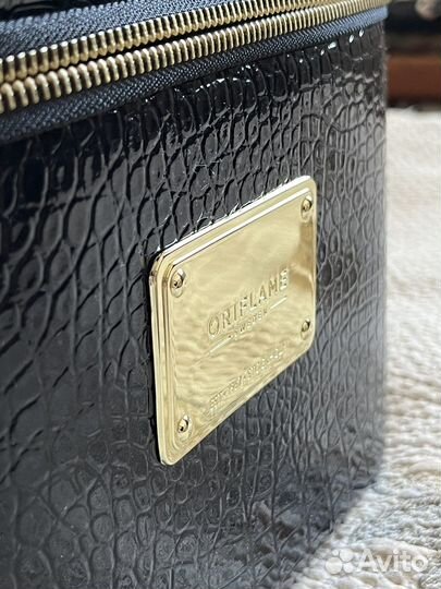 Чемодан для косметики