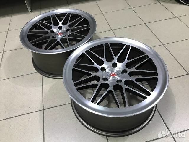 Диски новые R18 5x112 ET38 Vossen LC107