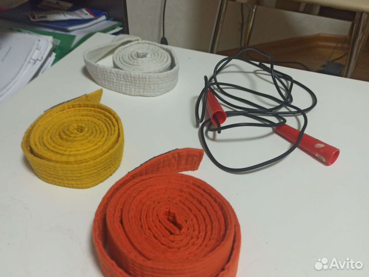 Пояс и скакалка