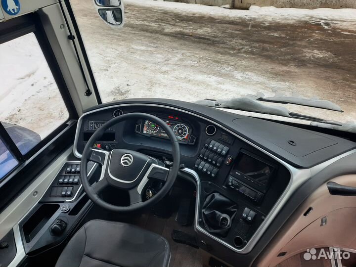 Междугородний / Пригородный автобус Golden Dragon XML6122J, 2023