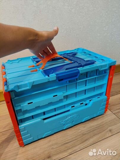 Wheelsтрек Hot Wheels Action Race Crate GKT87