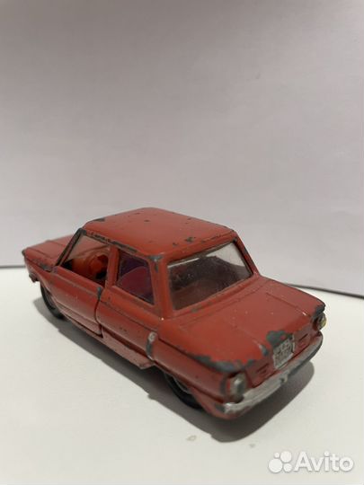 Модель автомобиля запорожец