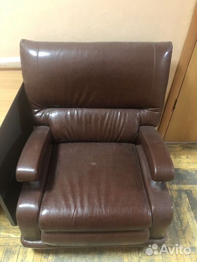 Кресло офисное кожзам