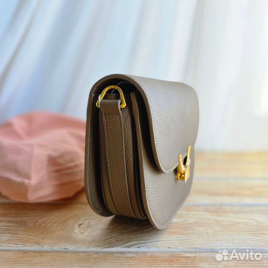 Сумка женская кожаная Coccinelle