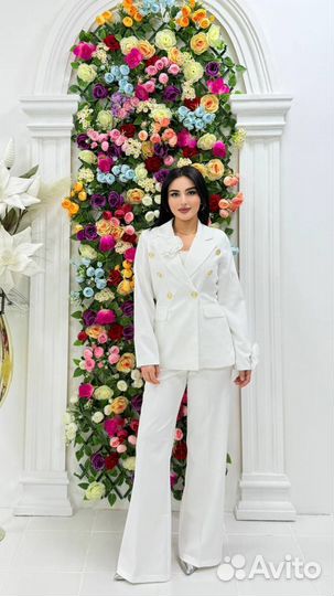 Брючный костюм женский
