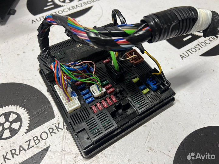 Блок предохранителей Mercedes-Benz X-Class W470