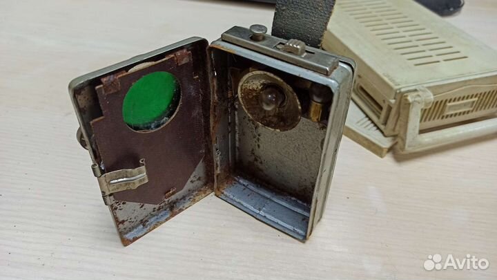 Фонарь сигнальный трёх цветный