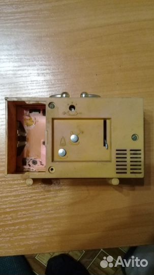 Настольные часы слава