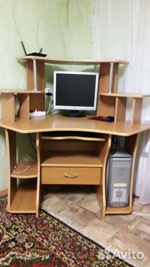 Компьютерный стол