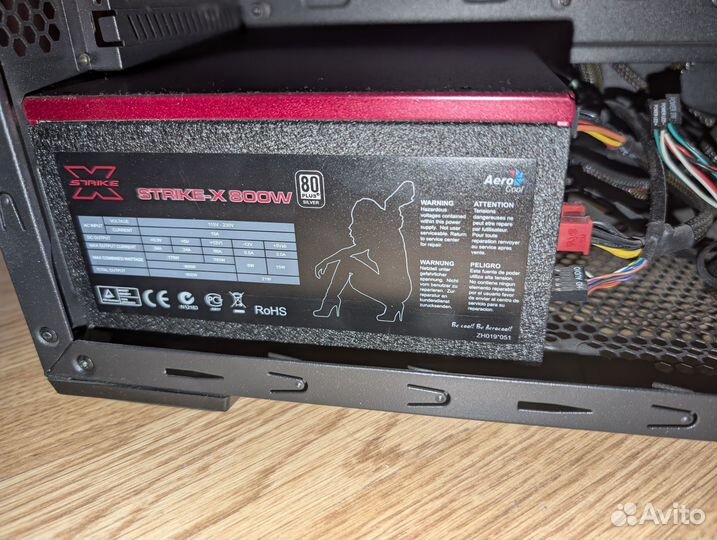 Корпус zalman z12 plus +бп 800вт