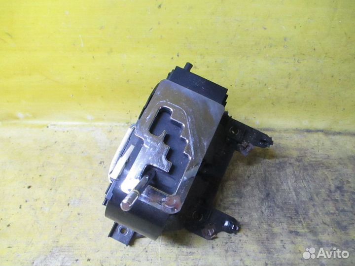 Ручка кпп на Toyota Crown GRS182