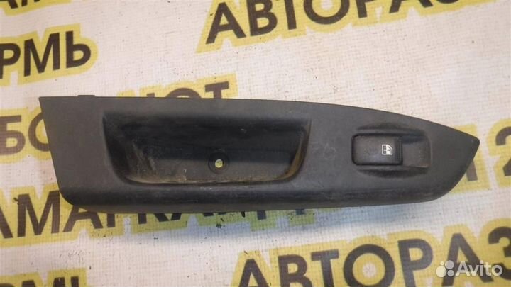 Кнопка стеклоподъемника Hyundai Getz 2002-2011