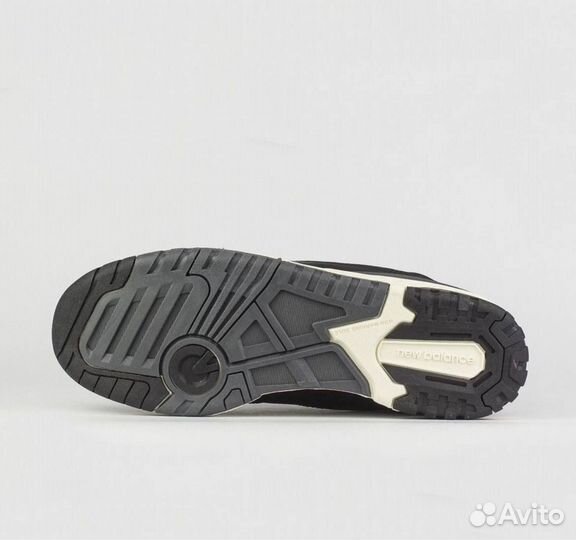 New Balance 550: кроссовки для всех 40-44