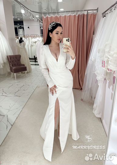 Свадебное платье рыбка в стиле минимализм