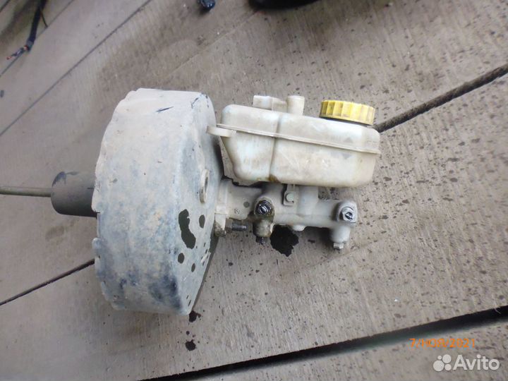 Шкода фабиа 1 вакуумник в сборе