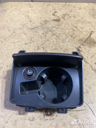 Подстаканник Audi A6 4F2 BDW 2004-2008