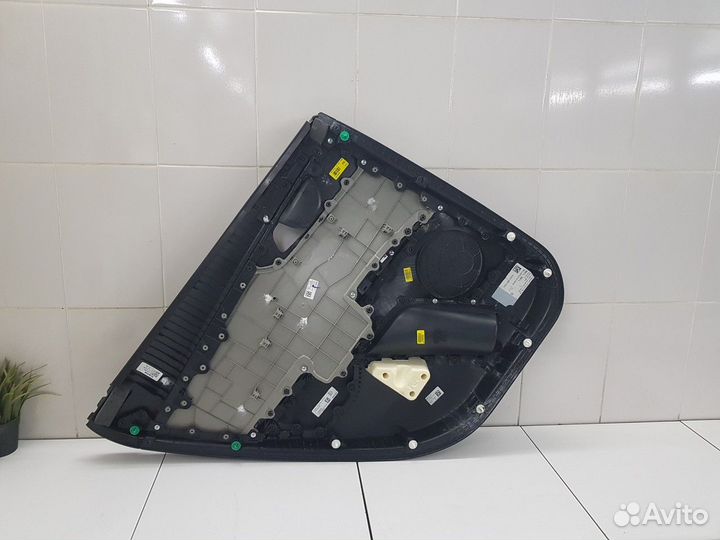 Обшивка двери задняя правая (Kia Cerato IV)